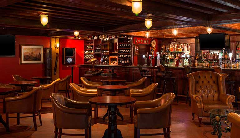 four-point-cocktail-lounge